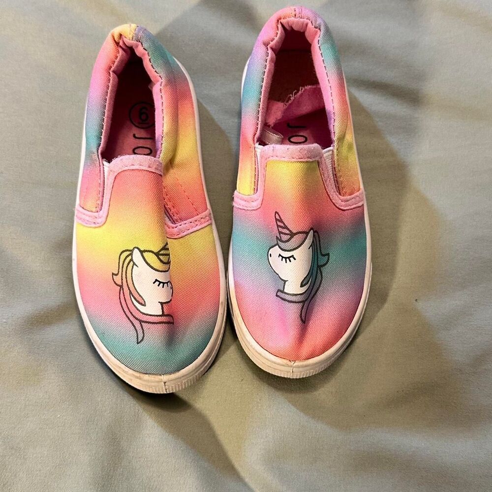 JOSINY Girls Size 6 Rainbow Unicorn‎ Slip On Sneakers Shoes